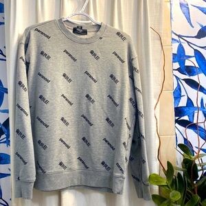 Men’s Forever 21 Gray & Black All Over Logo Paranoid Sweatshirt Size Medium